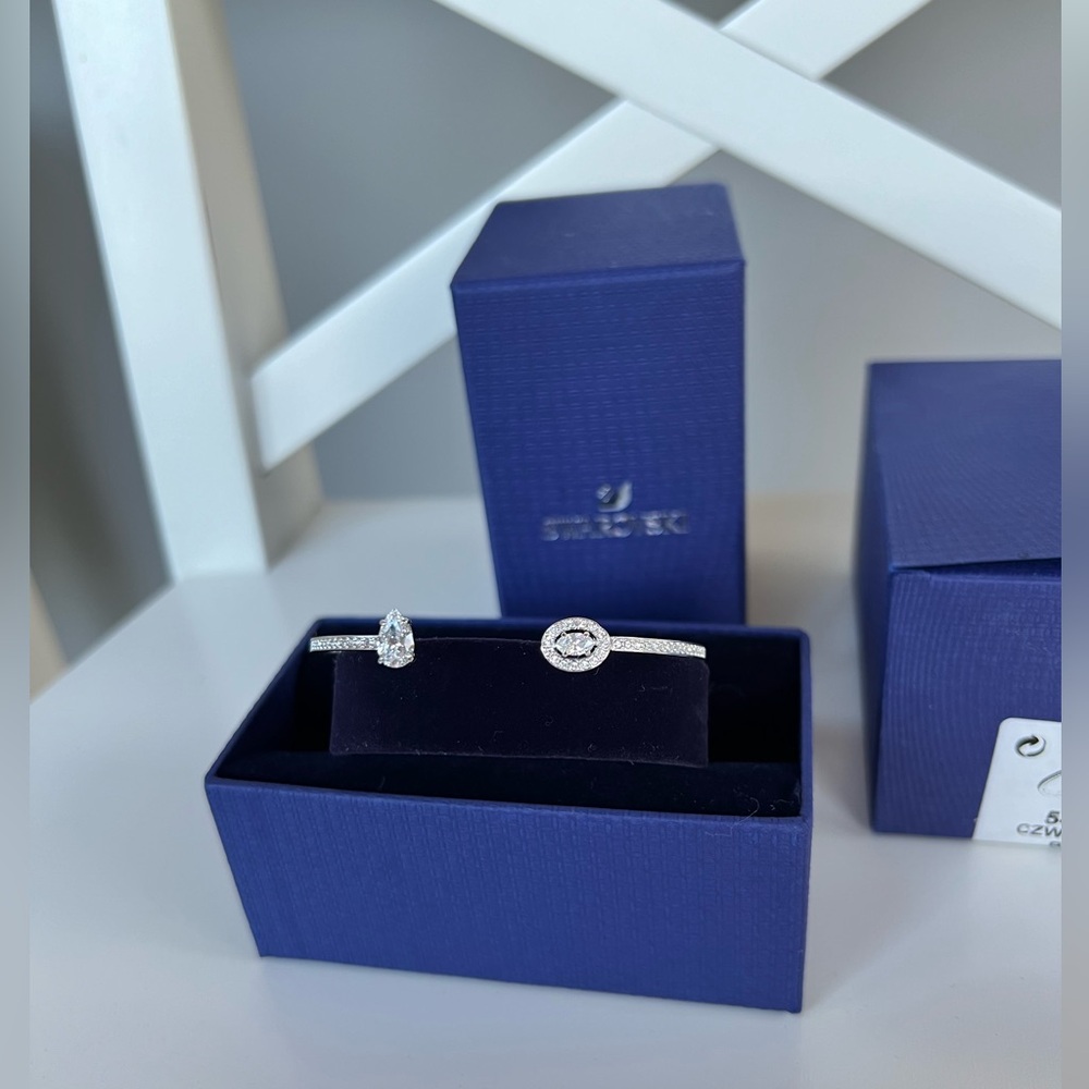 Swarovski Attract Bangle, White, Rhodium Plating Brand New